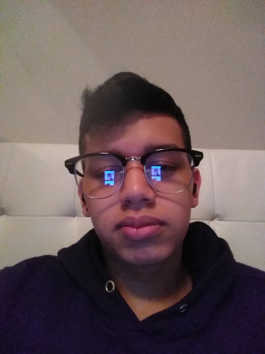 Kuor17's tweet photo. Day 4500 in the chamber I wanna make out with someone that actually cares for my ugly ass https://t.co/NJ40GupmU2