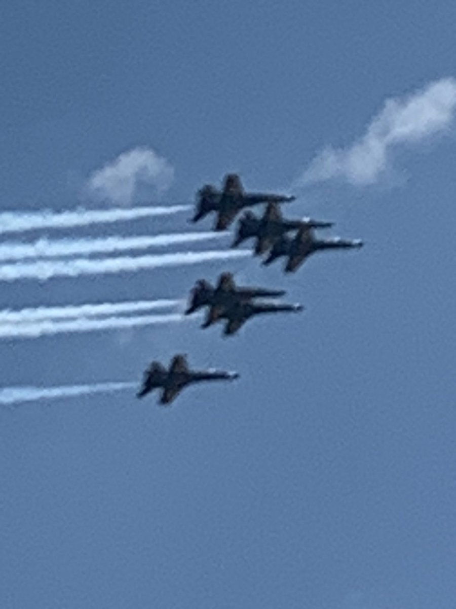 zedref16's tweet photo. Chicago Flyover https://t.co/aKqF9iRK9U