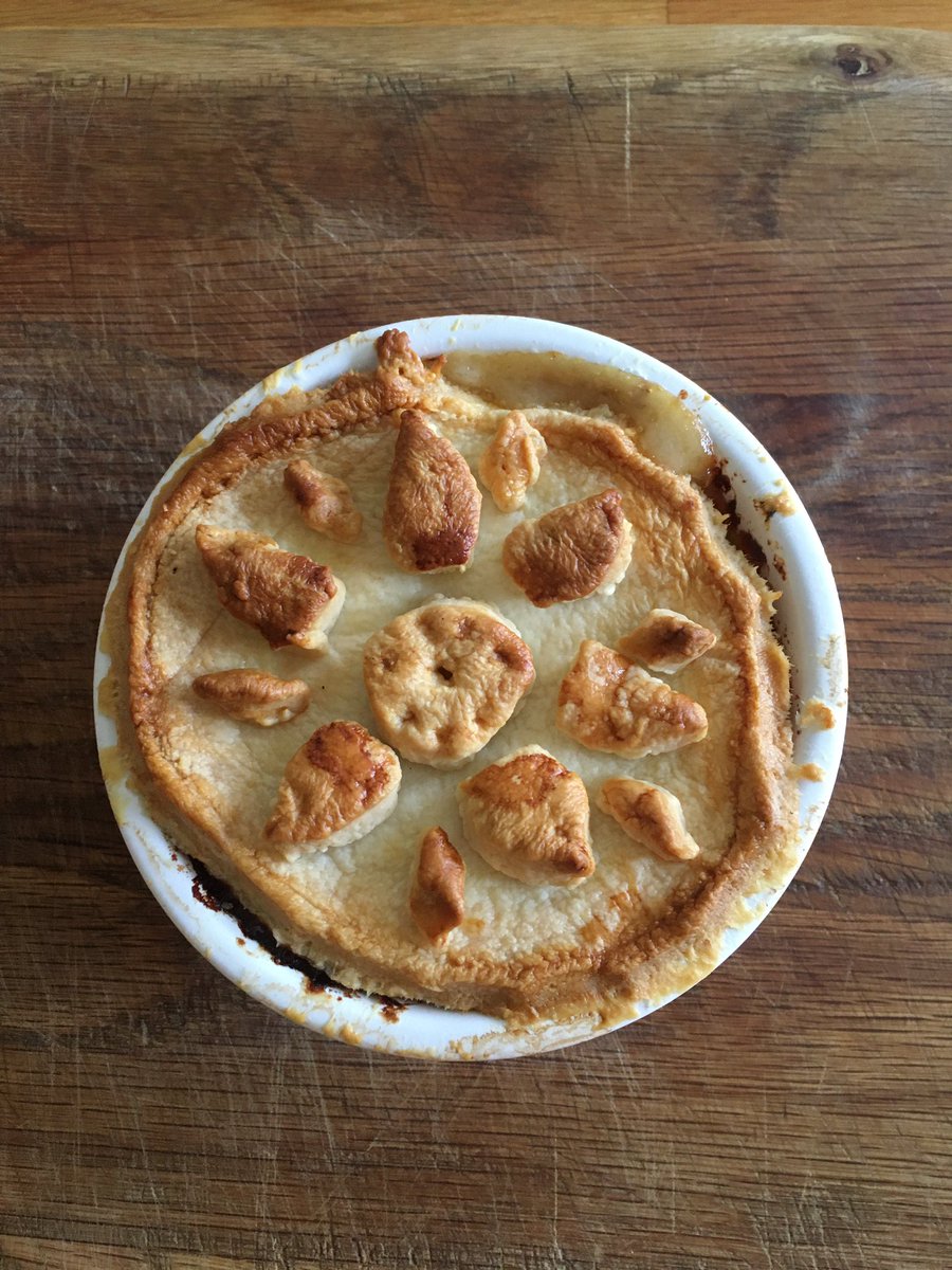 birdlewordle's tweet photo. Amelie’s chicken pie - based on the Gandhara lotus seal #isolationcreations https://t.co/FGXhlCxDXK