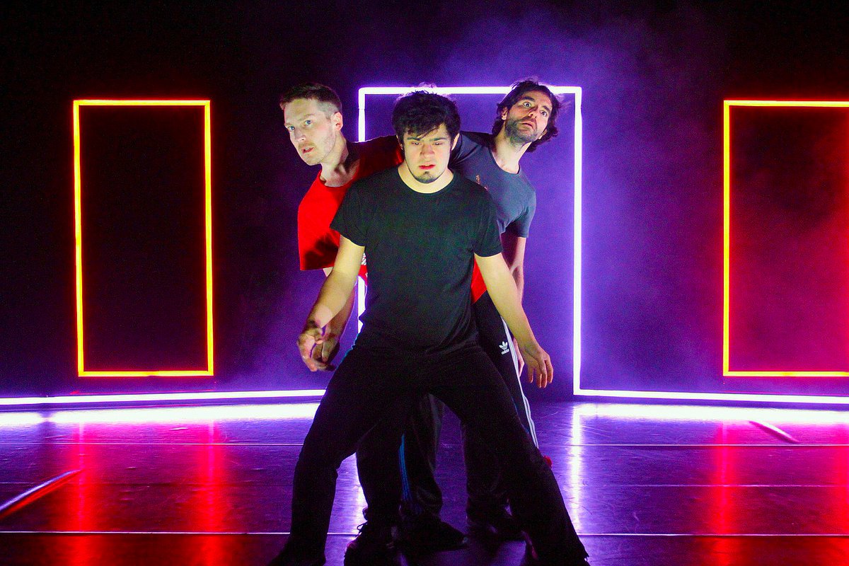 mganthomas's tweet photo. This time last year, recently returned from Seville on 2019 #HIntoTheLight tour. Dream job being directed by Krista Vuori &amp; Scott Graham with @HijinxTheatre #TeatroLaRibalta @danzamobile in assoc. with @franticassembly. Show now #streaming here: https://t.co/LtWbDo7Xwv #theatre https://t.co/NPEck49HBy