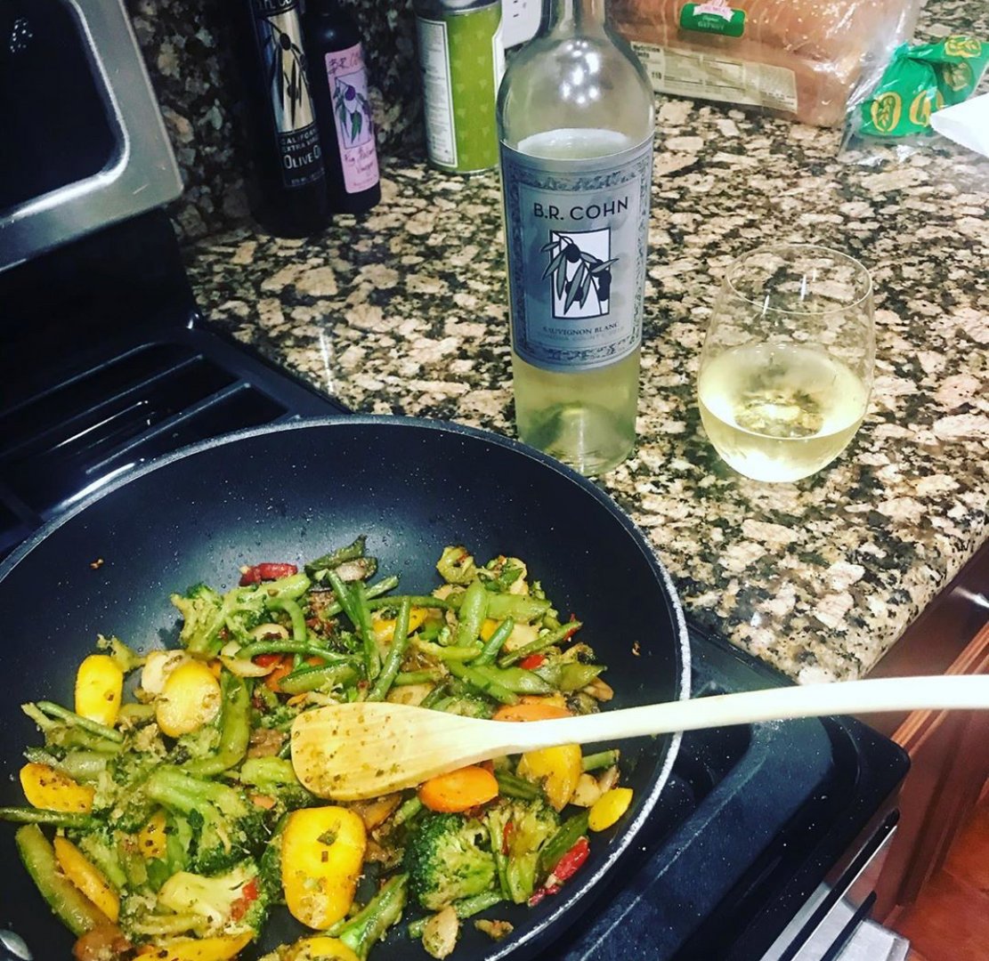 BRCohn's tweet photo. What do your at-home pairings look like these days? Share your photos with us, so we can see!
If you're running out of ideas in the kitchen, check out our list of easy #recipes and #BRCohn wine pairings to inspire your next meal: https://t.co/OAeLcNF5Gn.
📸: Ron L. https://t.co/ci6ao6UM50