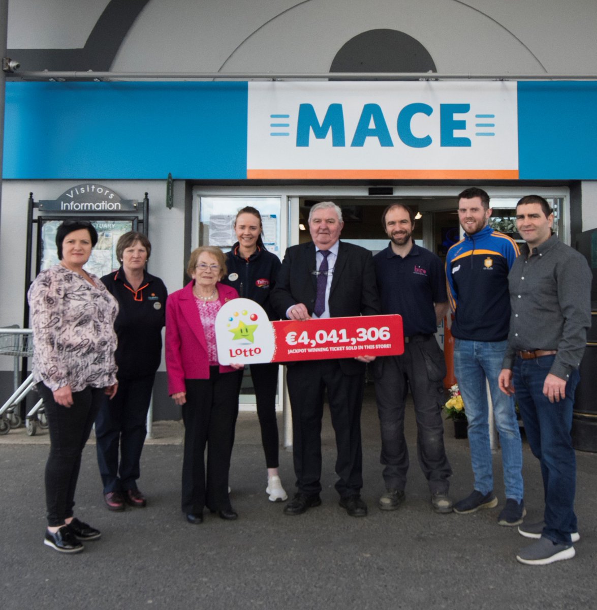 ClareEcho's tweet image. Lissycasey hoping to be home to Ireland’s newest millionaire as Talty’s sell winning Lotto ticket bit.ly/3crR7Jr | @thepmanofficial