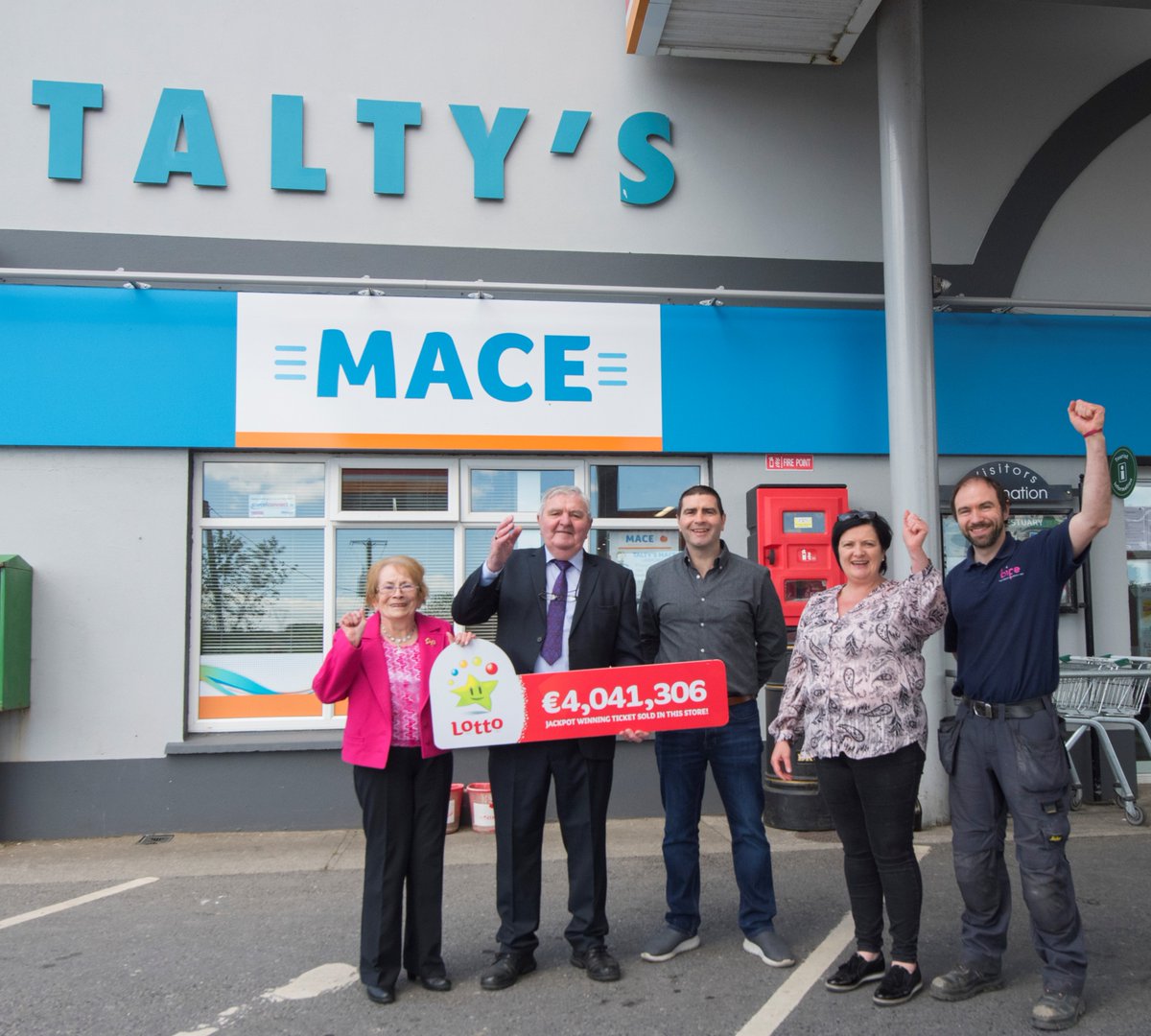 ClareEcho's tweet image. Lissycasey hoping to be home to Ireland’s newest millionaire as Talty’s sell winning Lotto ticket bit.ly/3crR7Jr | @thepmanofficial