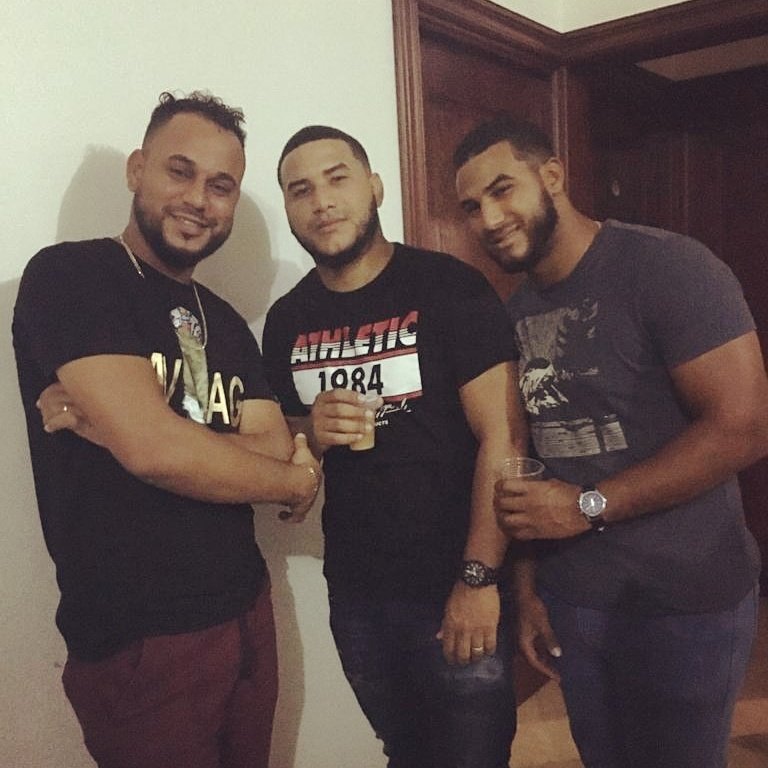negrogabriel01's tweet photo. #NuevaFotoDePerfil https://t.co/3FpxZFPPPs