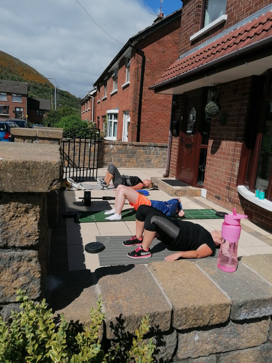 Ar scáth a chéile - upper springfield tweet media