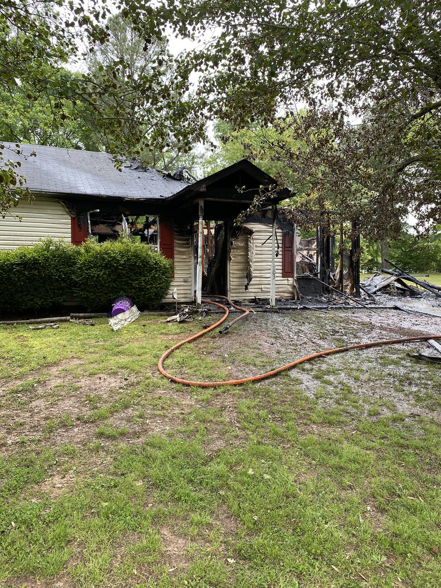harvest_vfd's tweet photo. At 10:16 on 5/12/20 units from Toney, Harvest, and Bobo were dispatched to a structure fire on Candice Dr. in Toneys first due area. Units arrived on scene. Harvest and BoBo units made a interior attack and extinguished the fire at approximately 10:45. No injuries were reported. https://t.co/9EBU3AmwRF
