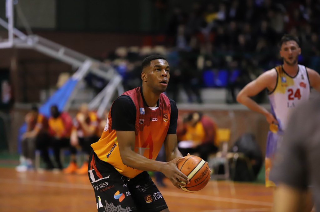 wmackeyjr242's tweet photo. I’m so proud to announce that I was selected as the Player of the Year for the Spanish EBA League 🇪🇸 I can’t say thank you enough to everyone who helped me get where I am. It’s my first year and I have so much more in store! Let’s workkk 🙌🏾🙌🏾🇪🇸🇧🇸🇧🇸🇧🇸 https://t.co/PUOAH8seD2