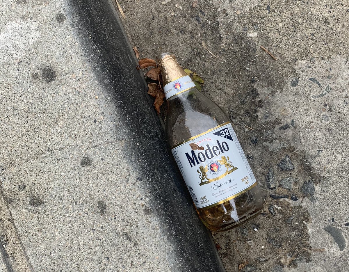 MiaStJohnBoxer's tweet photo. On my jog today, thought I’d take pics of my beautiful streets of #MarinaDelRey I want @MayorOfLA to see how gr8 that #Alcohol delivery service is going 🚚 Once the #CoronavirusPandemic is over, we’re going to have another pandemic called #Alcoholism AA meetings ARE “essential”🙏🏼 https://t.co/g7rmfbkd9X
