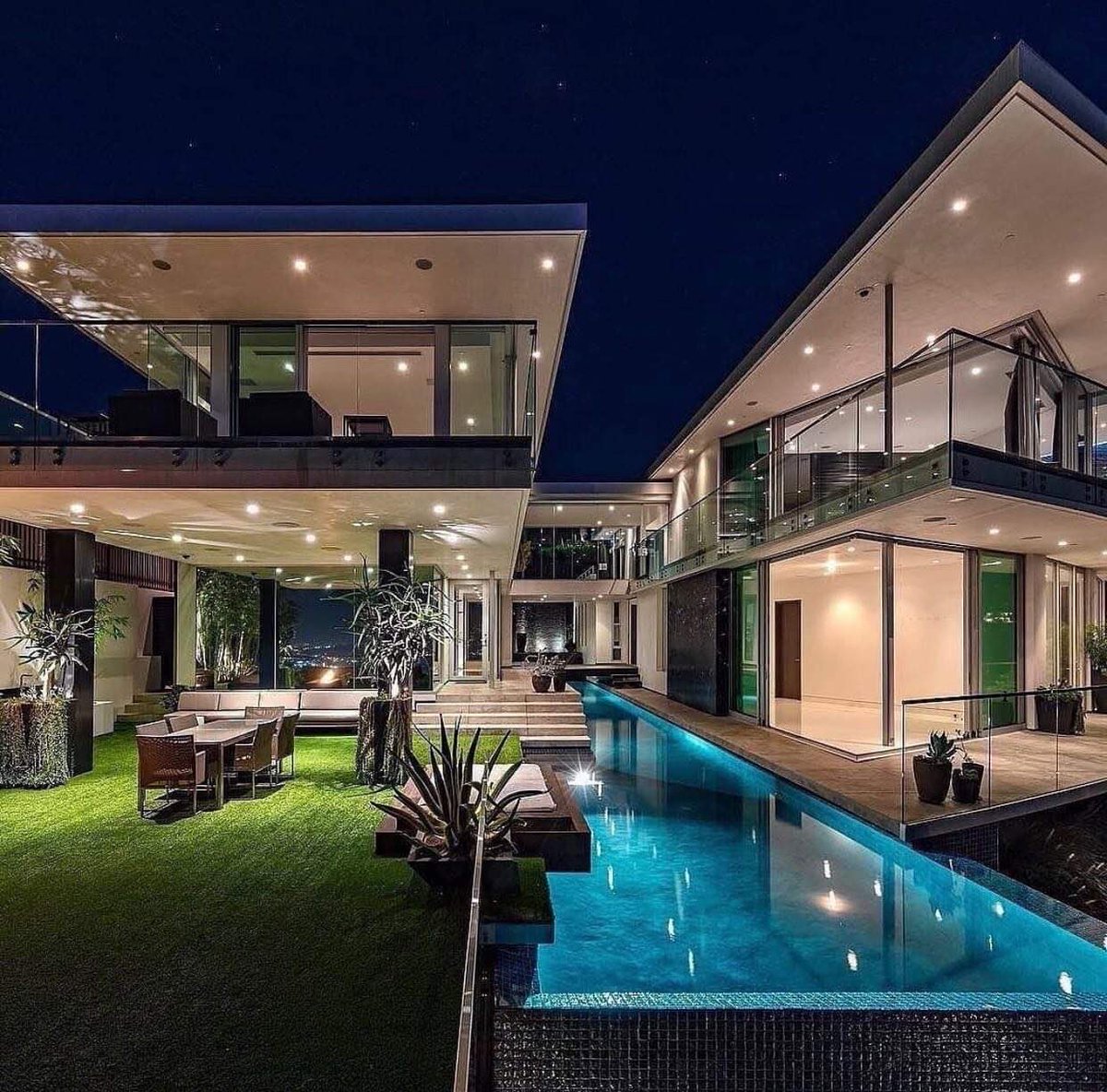 IndiaLuxuryProp's tweet photo. Luxury property inspiration from #indialuxuryproperty #luxurylifestyle https://t.co/NOpRdHrnVd