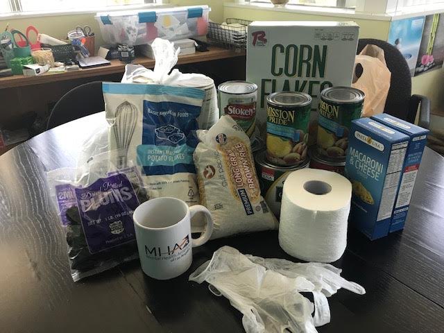 LBCommunityFdn's tweet photo. Thanks to the LBCF, Mental Health America of Los Angeles is delivering supply bags to many of its Long Beach members challenged with mental health needs. @MHA_Los_Angeles serves those with mental health needs including veterans and people struggling with homelessness. #supportlb https://t.co/O4gmPmFfIg