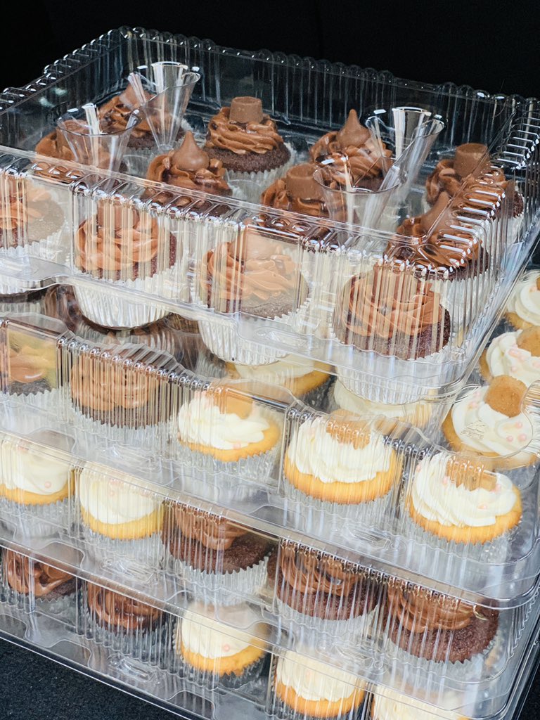 My wife just delivered 19 dozen cupcakes to two different Austin hospitals. Past, present, & future nurses- WE THANK YOU! 

#NursesWeek #HeroesWorkHere