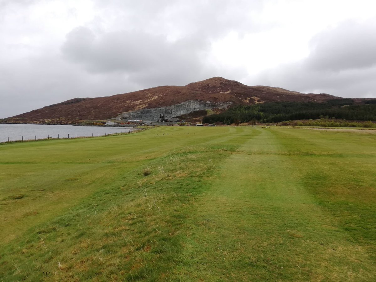 FriendsIsle's tweet image. How will you play these two holes when we get back @IsleofSkyeGolf1 @golfhighland