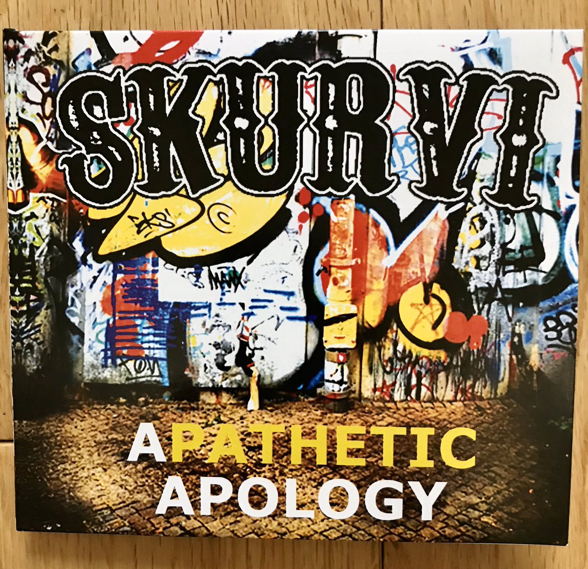 SteveT_0001's tweet photo. Got this beauty in the post today.
Another fucking gem by Skurvi @sKurviband.

We all need a bit of Skurvi in our lives - Get Em In !!! https://t.co/gmfw5Qb4a0