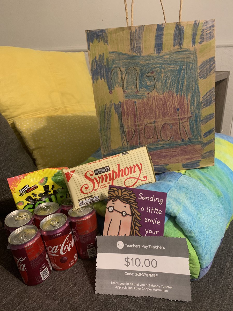 mrs_blacksclass's tweet photo. Another sweet gift from one of my precious kiddos. I am lucky enough to work on his Momma’s team next year, too. So proud to be a part of the @LincolnTrailES crew. 💙 https://t.co/Nn977Lj527