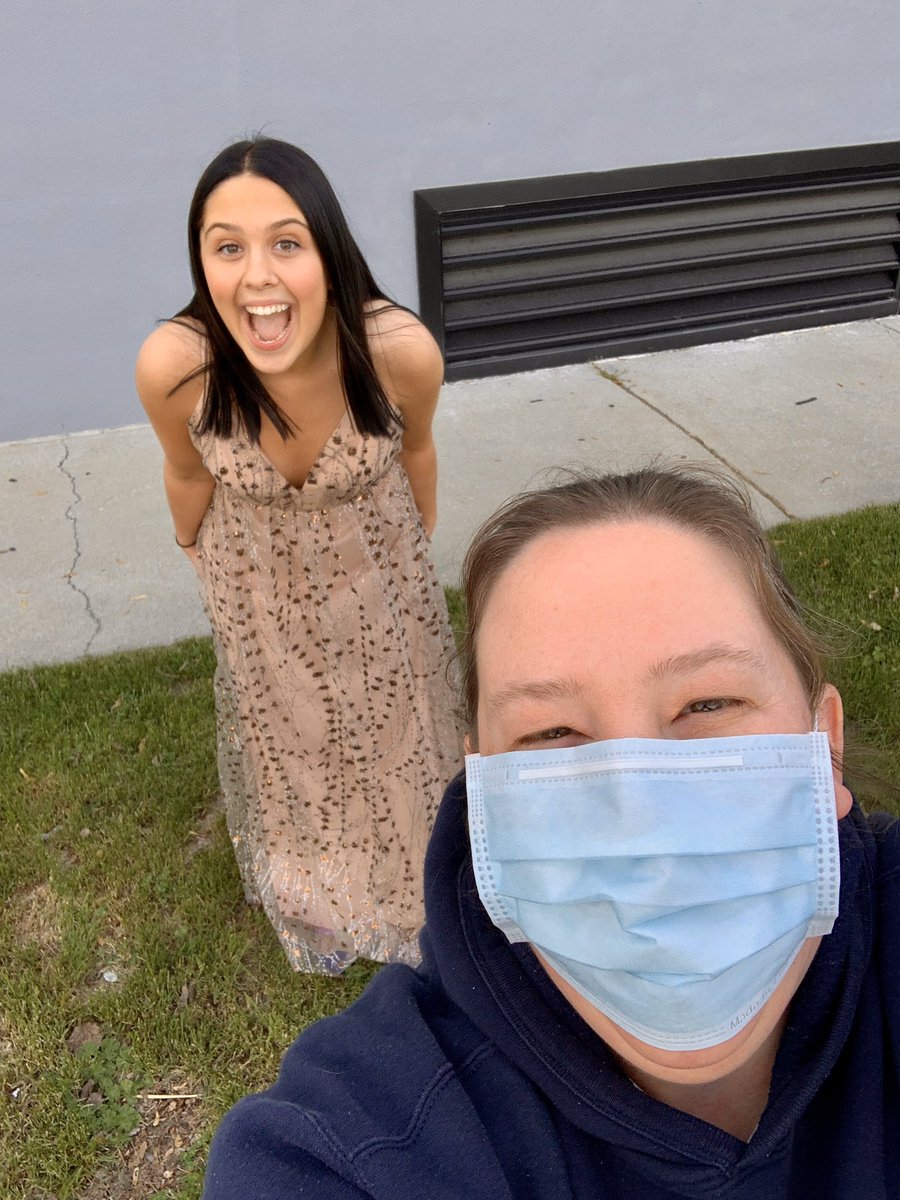PMHSLitandLearn's tweet photo. When you a)can’t take your picture together again at prom and b)can’t do the CWC photo scavenger hunt, and c)need to be safe while taking senior pics, you get these. #sheehanigans #thankfulforthelittlemomentsmoreandmore https://t.co/iQCARpmIin