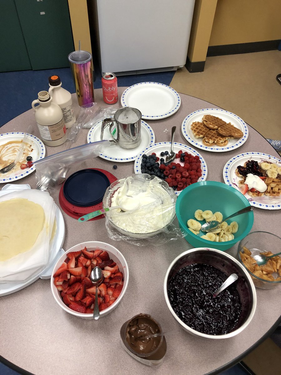 Crepes and waffles at our Tuesday lunch! Was delish! <a href="/JSalciccioli/">Jesse Salciccioli</a> @kmcoburn4