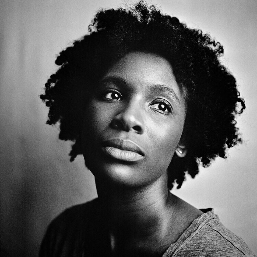 OCNCArts's tweet photo. #CreativeOrange: Oddly prescient in topic, Sean T. Bailey's #filmphotography exhibit Belonging at @ArtsCenterlive examines life within the biomedical field, particularly that of underrepresented communities.
⭐Learn more about the exhibit here:
https://t.co/TDABMgBGS4 https://t.co/WMZJcgUJIe