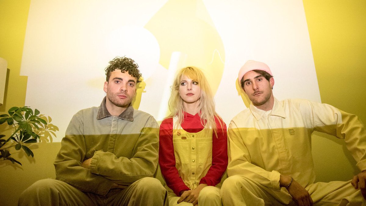 oscar_glp's tweet photo. Quería hablar sobre lo importante que ha sido AL a través de estos años, porque he pasado por mucho en estos 3 años, altibajos en lo que AL ha sonado como mi Soundtrack y hablar sobre lo perfecto que es. Abro hilo. #3YearsOfAfterLaughter https://t.co/JbM9fXqaIl