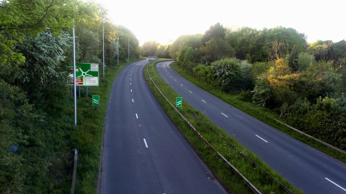 riz_one's tweet image. Tonight&apos;s run was into Derbyshire; quiet roads. #runblog #runshouse