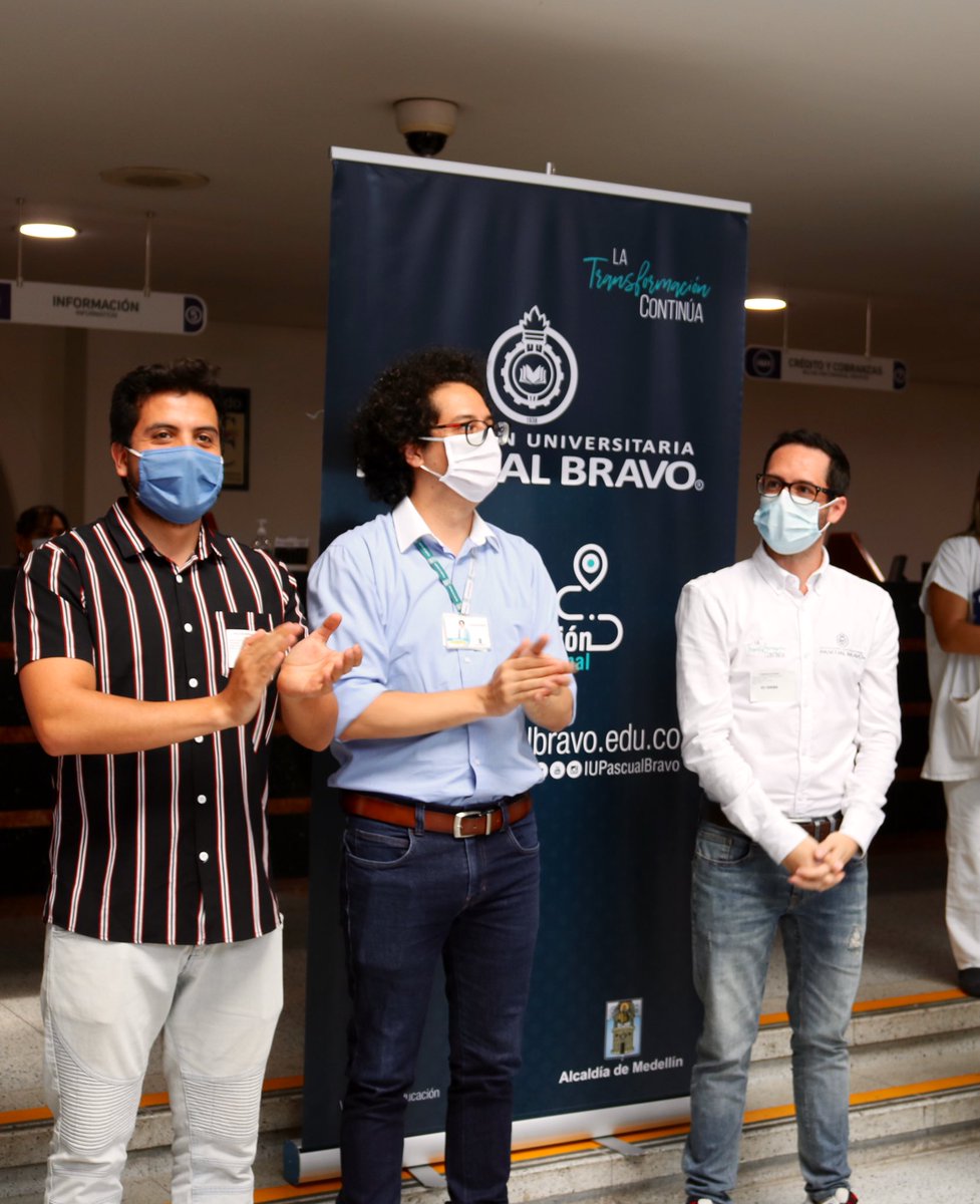 JuanParboleda's tweet photo. ¡Celebramos el Día de la Enfermería solidariamente! 
🤲🏻💪🏼💫

Entregamos los primeros 1.000 escudos faciales a la Red Pbca de Salud de Medellín producidos entre @scirepopuli, @juventudmed y nuestra @IUPascualBravo

¡También entregaremos 300 escudos al Amazonas y otros 200 a Chocó! https://t.co/wsdAiOgi40