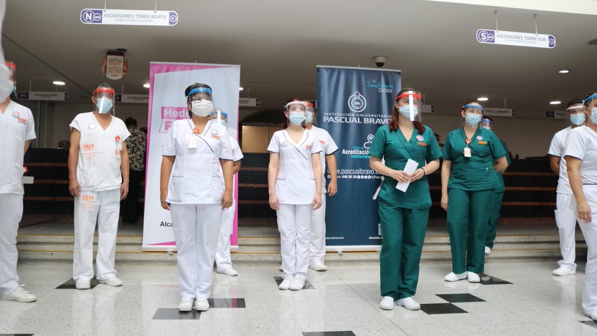 JuanParboleda's tweet photo. ¡Celebramos el Día de la Enfermería solidariamente! 
🤲🏻💪🏼💫

Entregamos los primeros 1.000 escudos faciales a la Red Pbca de Salud de Medellín producidos entre @scirepopuli, @juventudmed y nuestra @IUPascualBravo

¡También entregaremos 300 escudos al Amazonas y otros 200 a Chocó! https://t.co/wsdAiOgi40