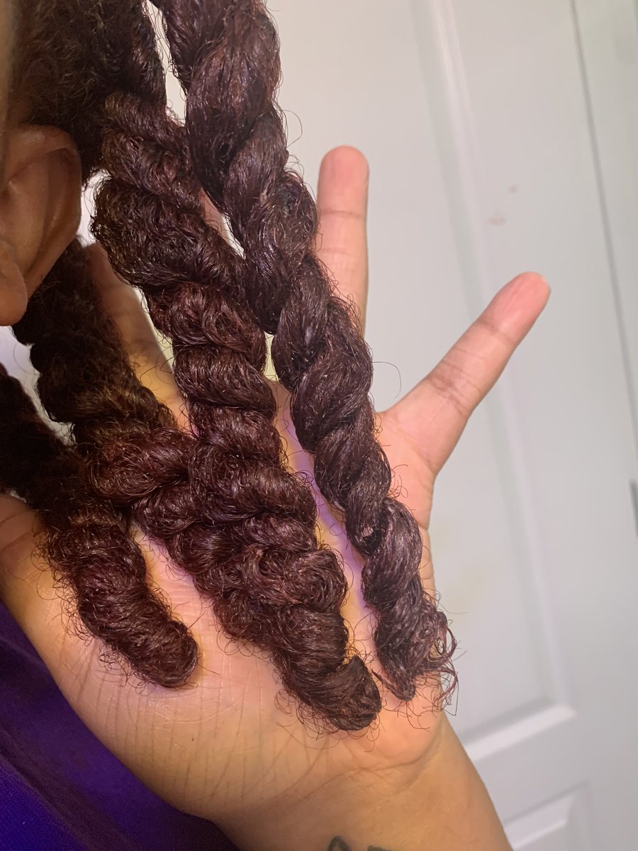 MalEssence's tweet photo. From “Eeew” to “Ouuh” 
This moisture was achieved by using only @malessence products‼️ Get your moisture on today!

Click on the link in the bio to check it out out today.
*
*
*
#hair #dryhairremedy #dryhair #essentialoils #malessence #essentialoilblends #louisianabusiness https://t.co/l66JEyk3LU