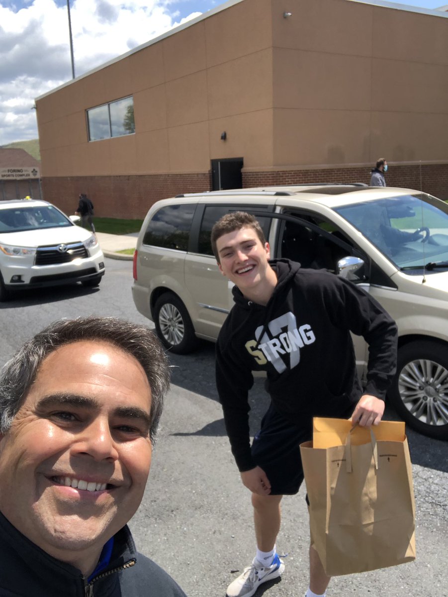 WeAreBC55's tweet photo. It was another great day to be a Saint! There’s no family like our #Saints family. #HailtoPitt #Tightends #Classof2020 https://t.co/aQNEsS0cYX