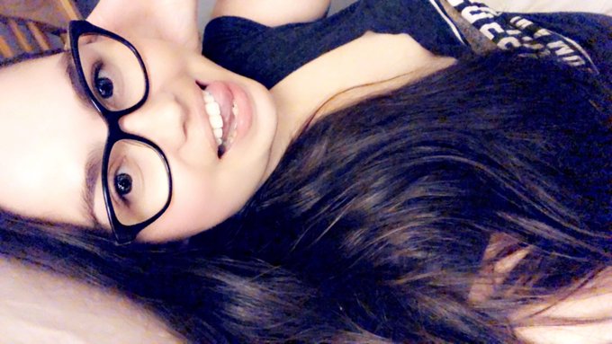 Recharging ....🔋#sleepysloth https://t.co/6pwXjq8IJN<a href="/tag/sleepysloth"class="tags">#sleepysloth</a>