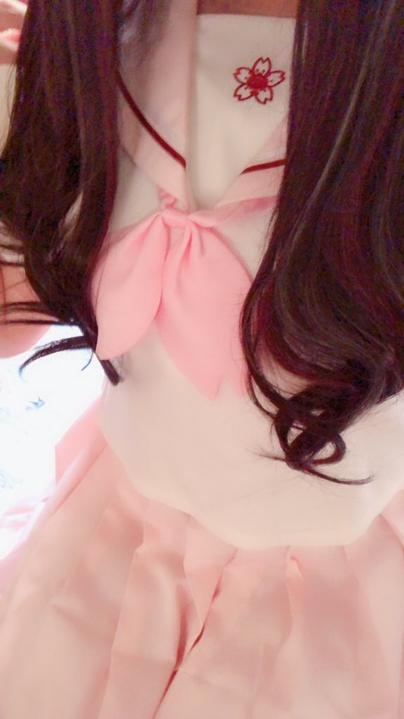 Minimelonia's tweet photo. 粉粉的JK～
#女装大佬 #女装男孩 #crossdresser #cd #可爱的男孩子 #伪娘 #男の娘 #女装子 #JK #白丝 https://t.co/dy5iru0VVp