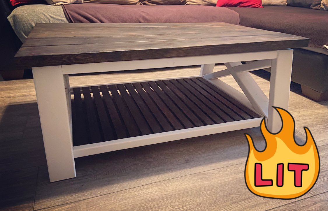 SamtheBuilder20's tweet image. Rustic coffee table complete.. just need to attach the lid. #SamtheBuilder 🤎☕️🙌🏽