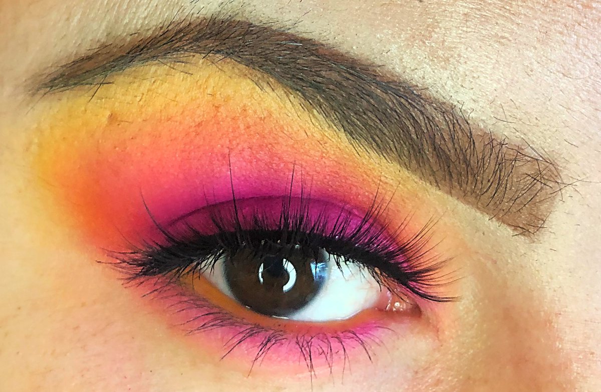 forgot to post. my Mother’s Day look using <a href="/MorpheBrushes/">Morphe</a> 35B Color Burst Palette. look at that blend 😍