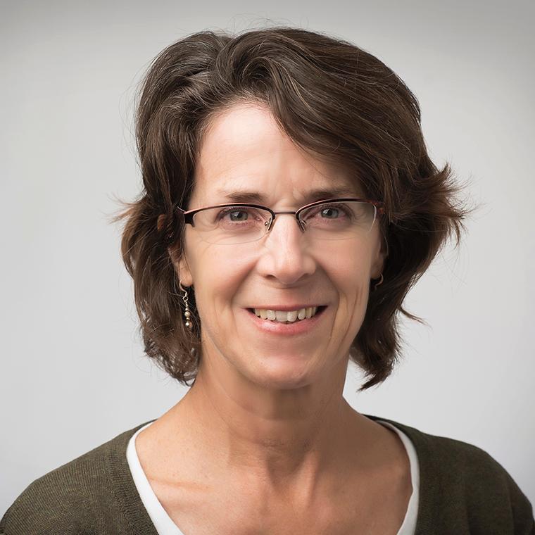 VoicesofSCU's tweet photo. "Effective writing teachers work on that: creating real situations for writers to write from their voices about things that matter."

-Eileen Elrod, professor and faculty trainer. Awesome convo on how professors are adapting &amp; learning to write. @SantaClaraUniv  @scuenglish https://t.co/lTYiGFcuJ0