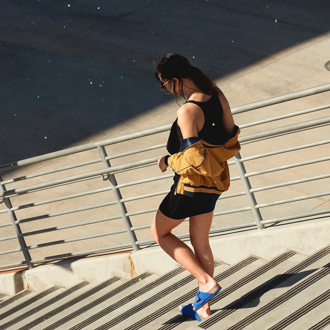 ucvrclub's tweet photo. @birkenstockmex se inspira en el calzado tradicional japonés para crear una sandalia clásica con un diseño totalmente nuevo. #KyotoUltraBlue está disponible de manera limitada a través de su página web. 😍🤩 #SocialMx #MakeitSocial https://t.co/TCufN6iEOL