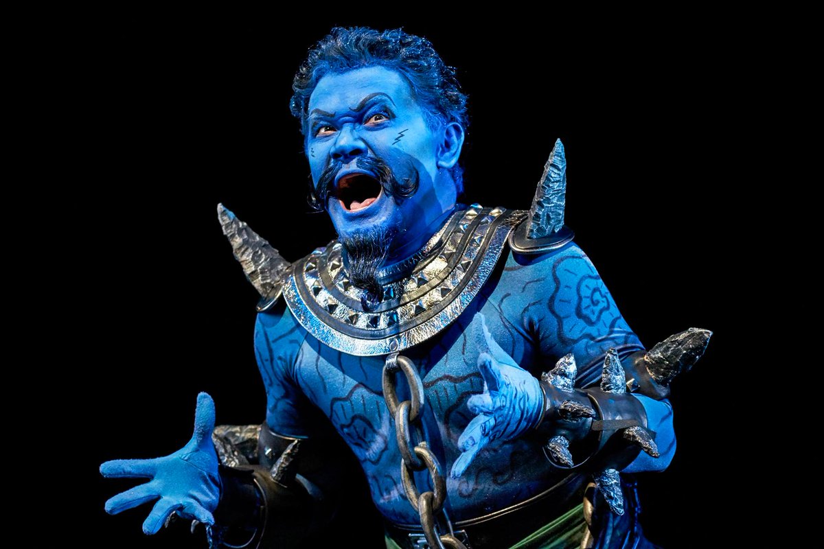 SeattleOpera's tweet photo. This weekend's opera broadcast is The Magic Flute! 💙 Read up on this colorful story and tune in Sat. 10am PDT on 98.1 @KingFM #OperaAtHome #SOconnected  https://t.co/7hpYGPgwvL https://t.co/4dBC3AVvOx