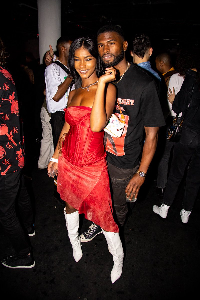calwitthecam's tweet photo. @MariamaDiallo__ @BroderickHunter We Needa Do A Shoot .... Once NYC Is Safe Again π€πΎπ₯ #ShotByMe #CalvinGProductions #CalvinKleinNYFW #NYFW @CalvinKlein https://t.co/EGApBWYsXm