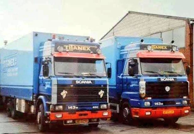 Rob_rtm's tweet photo. Wat een spullen👍👍
2x 143M V8 #scania #estepe 
Foto heb gemaakt eind '97 op veilingterrein Laagraven in Nieuwegein. https://t.co/BGikVdABWf