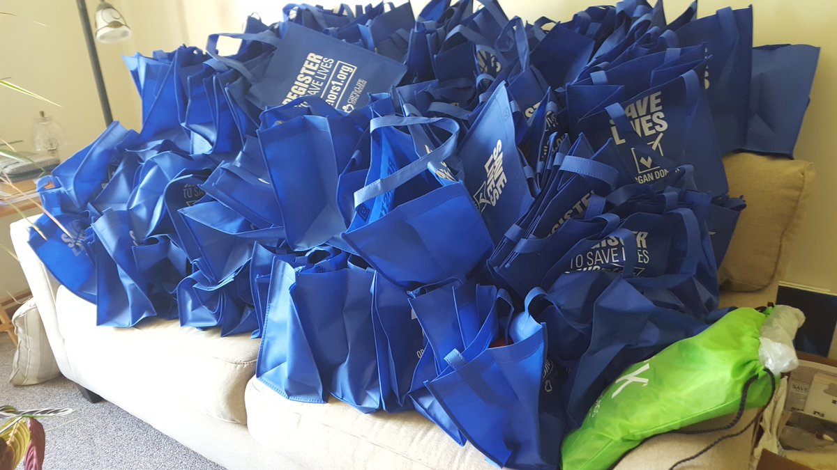CLSD_FalconPE's tweet photo. The #FalconPE staff has been working on preparing some resources to share with the #CommUNITY. Stay tuned!!!! #FalconPride #GrabandGoLunch @Donors1 @OTDAatIU13 @COREDonateLife https://t.co/HkJ1qwrBI3