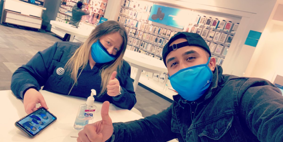JuanGNYC's tweet photo. Hanging out with the one and only , the legend @jamie_udin at UnionSQ. This team is ready to #slaymay! @judy_cavalieri @Danny_Perez_01 @TeamEmpire_NYNJ  #NYNJStateofmind https://t.co/XoaXPPkdNN
