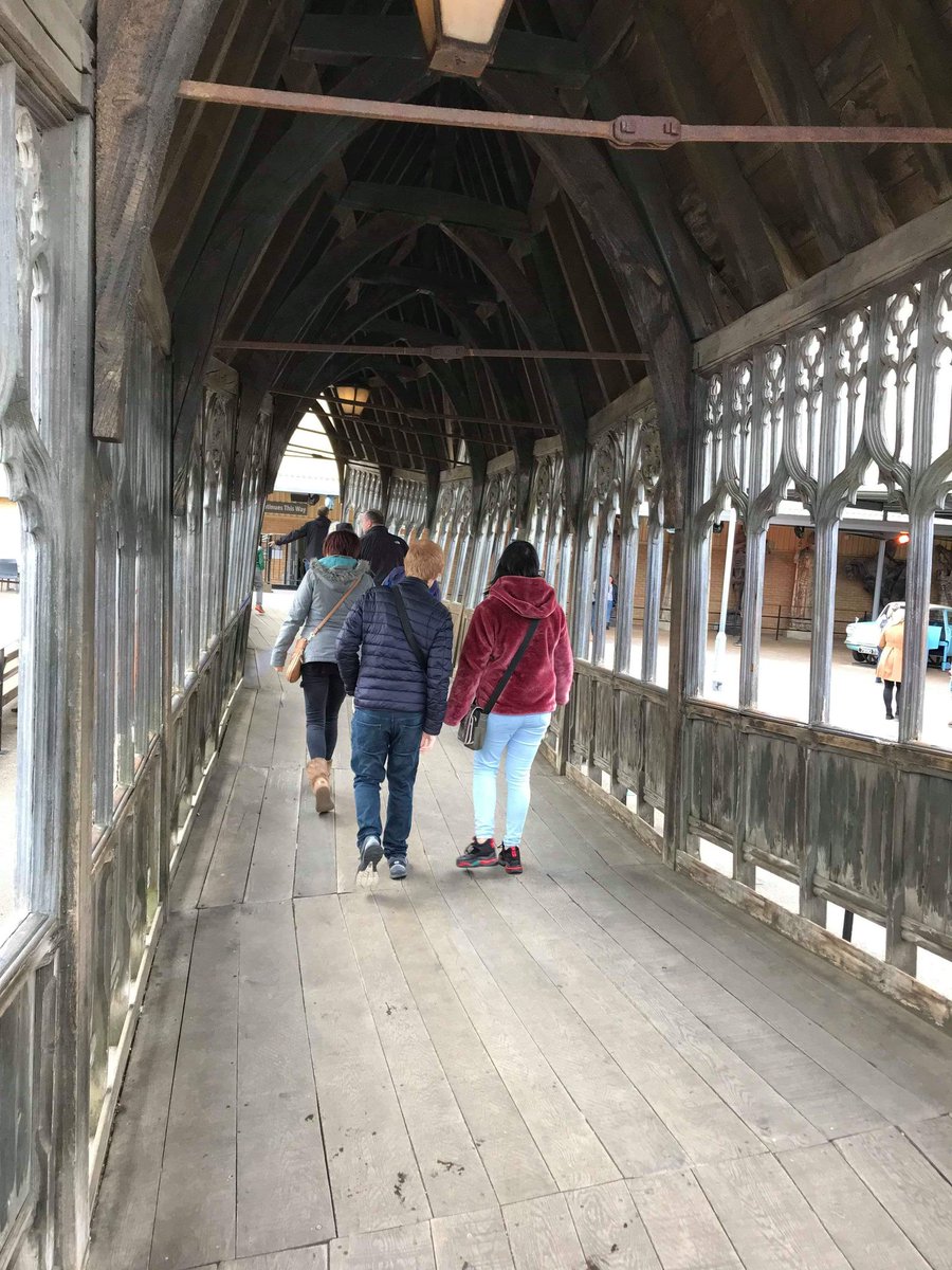 Harry Potter et l'ordre du Phénix : un morceau du pont en bois de Poudlard, que l'on voit à plusieurs reprises dans ce film en particulier #HarryPotter