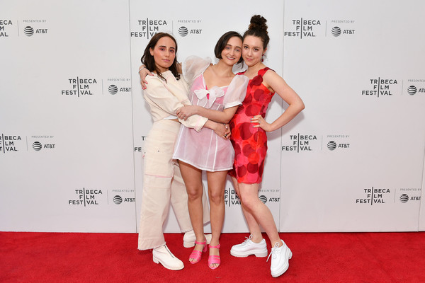 JoeyMagidson's tweet photo. I had a really wonderful series of conversations with filmmaker #EmilyCohn, as well as her #Crshd stars #IsabelleBarbier, #DeekshaKetkar, and #SadieScott. They're all phenomenal, and phenomenally talented. Listen in:
https://t.co/5CKs0Ad9MM https://t.co/VaMQV4nAbV