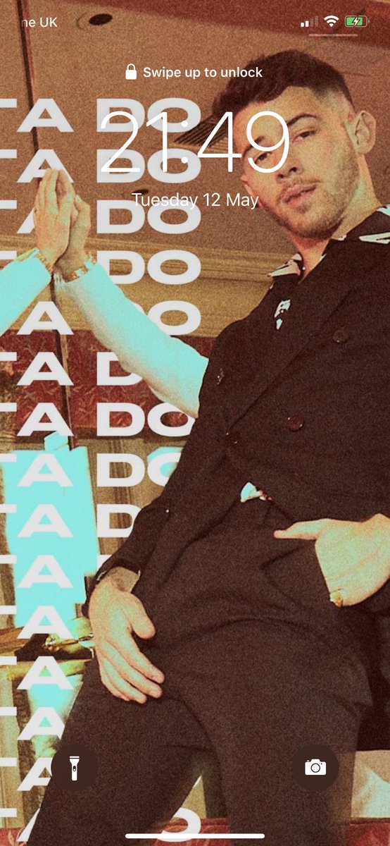 Just thinking about my lock screen wallpaper wbu?