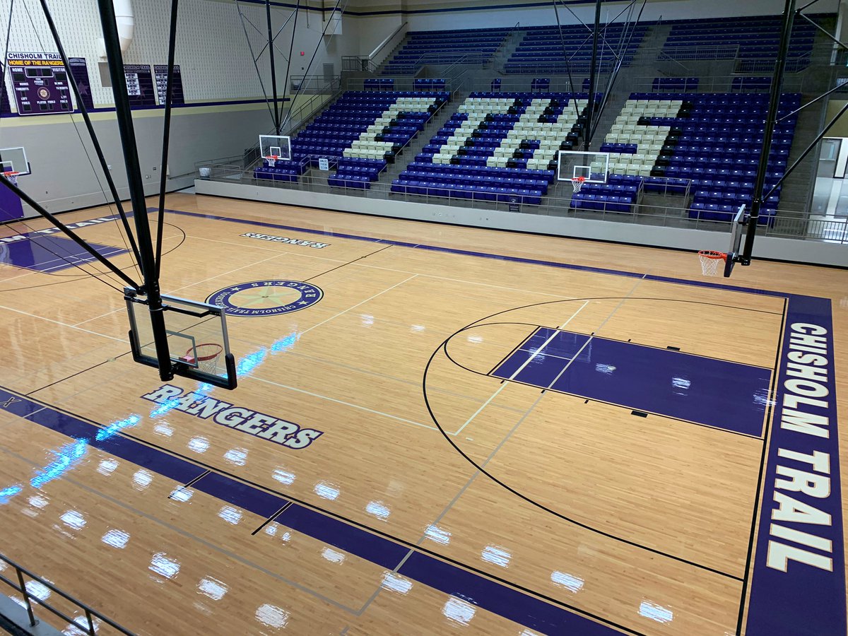 CTHS_Hoops's tweet photo. Gym floor refinished✅ Ready to have our guys back and get to work! ⭐️🏀 #5for1 https://t.co/OJliw6hLDH
