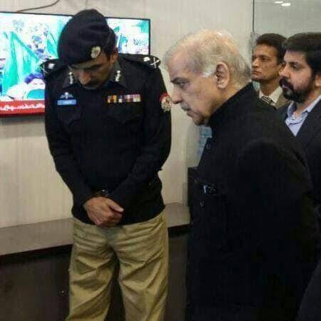 balouch121's tweet photo. @Haider5127 @UmairSardarr میں  نےدود بیچ کے ایٹم بم بنایا
کیونکہ میرا باپ غریب تھا
اور نواز کاباپ امیر تھا https://t.co/mss6zmby5N