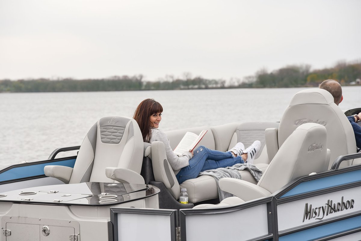 viaggiopontoon's tweet photo. Still kind of cold on your lake??? No problem.
Splash your Misty for a few laps, hang out, or crack open a good book! ๐ #MistyLife
.
https://t.co/xMBevnuA4W
#PontoonBoat #Reading #Boating #BoatingIsLife #OnTheWater #BoatTime #PontoonLife #MistyHarborBoats #MadeInAmerica ๐บ๐ธ https://t.co/R5Gn4JYOpM