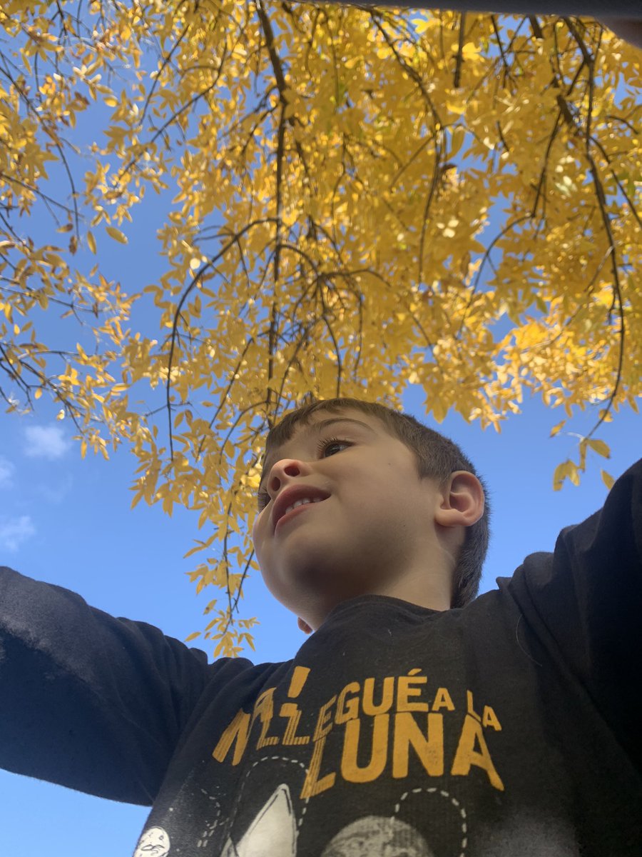 PradaValentin's tweet photo. Me encanta el otoño 🍁 https://t.co/AdtZ6W55Ku