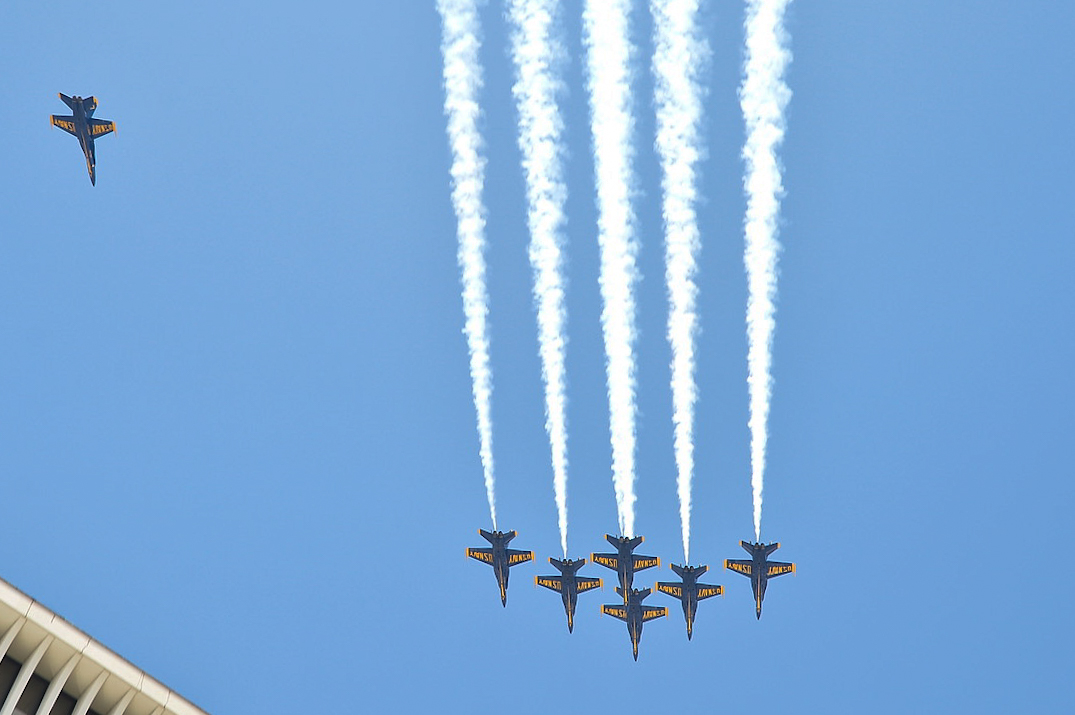 pluke79's tweet image. The U.S. Navy Blue Angels flew through the Chicagoland area giving tribute to essential frontline workers in Chicago, Illinois on Tuesday May 12th, 2020. Photo by Parthenia Luke.