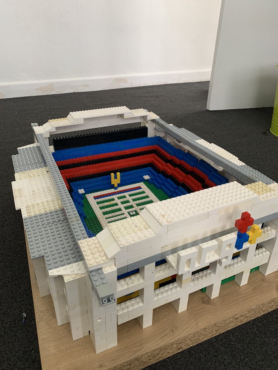 gp3legend's tweet image. During Lockdown in the UK Archie decided he wanted to build the @nrgenergy stadium, home of his favourite @NFL team the @HoustonTexans ,out of his @LEGO_Group blocks. He hopes his favourite player @JJWatt likes it #Texans #roofopen #legostadium #lockdownuk