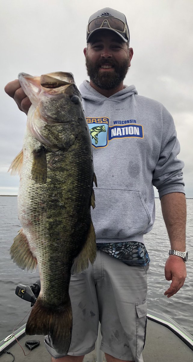 FlBassAdventure's tweet photo. While everyone else is looking to hype Covid-19 with how safe they are and how they sanitize the boat, I’m gonna stick to finding big bass and helping clients catch them.

The rest will be left at the dock. https://t.co/0kfdxHJHXT