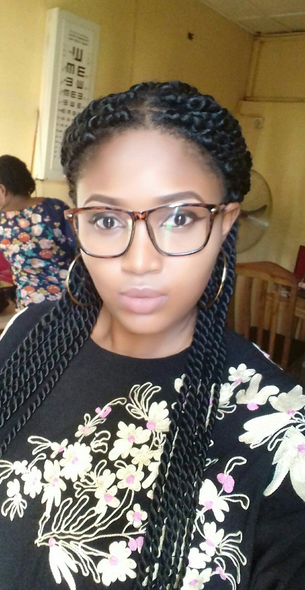 jizzy_el's tweet photo. Wearing glasses especially spectacle correction is not a death  sentence o, stop shying away from it.
 Just get a fine frame that fits you a lot and you are good to go..If not  Lobatan!🙆 https://t.co/21MS7aLpjZ