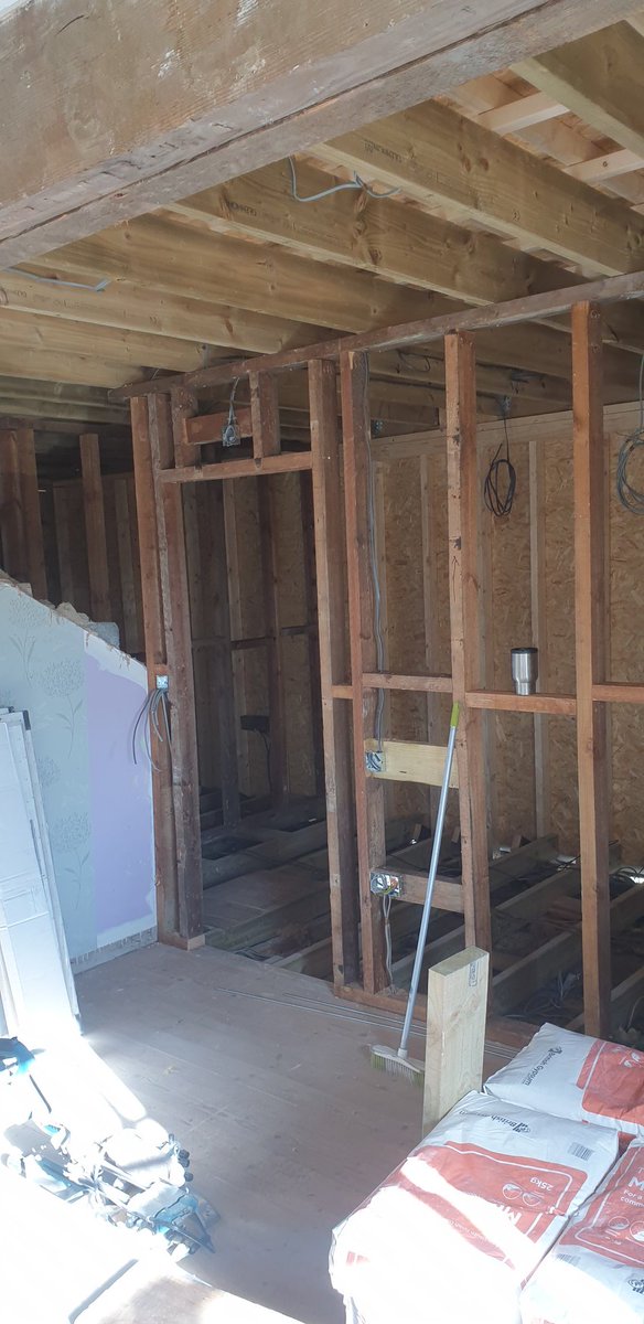 GSJoineryYorks1's tweet photo. Stud walls up inside this dormer and 1st fix electrics complete and on with fitting tiles to the outside walls and installation of windows. #builders #joiners #extendyourhouse #yorkshire #HomeImprovement @Checkatrade @SelcoBW see https://t.co/WPOCQ8ADsk for more https://t.co/QVGIcQoFZ7